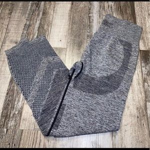 VS PINK seamless high waisted leggings